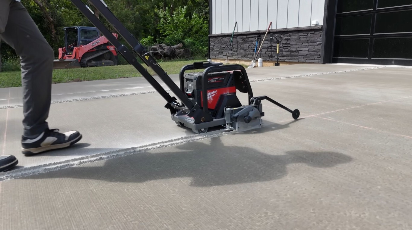 Professional concrete driveway installation with joint cutting in Abilene, TX